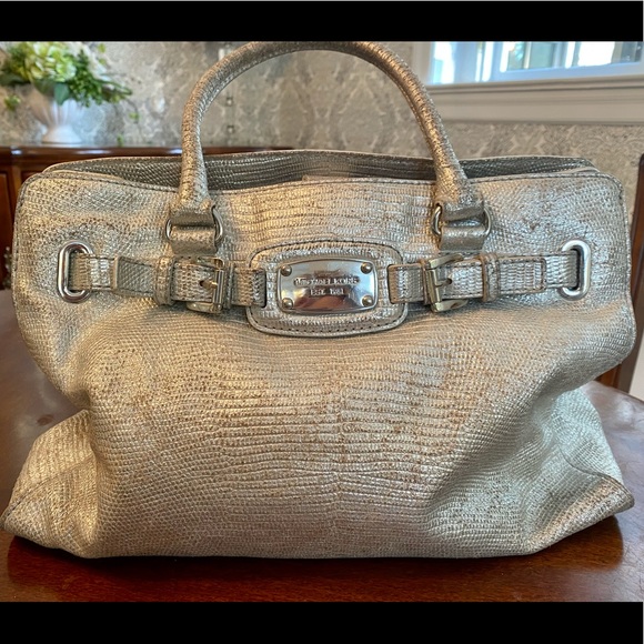 Michael Kors- Mercer style pewter purse - Picture 1 of 5